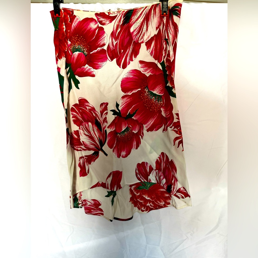 Gianfranco Ferre Red and White Floral Skirt vintage